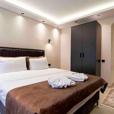 Cozy With A Turkish Bath,in Heart Of Ayasofia