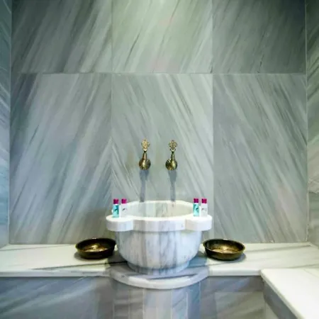 Cozy With A Turkish Bath,in Heart Of Ayasofia Διαμέρισμα *